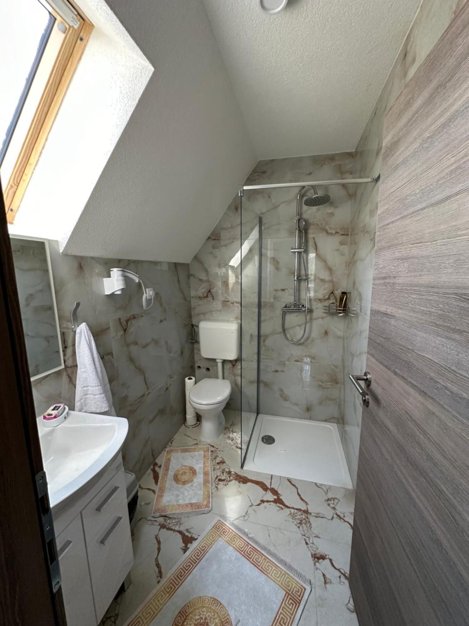 Bungalow House - 5 Rooms Zolaci Exterior photo